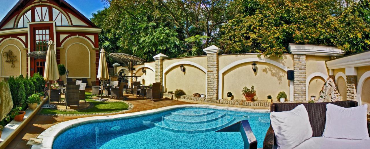 Hotel Vila Lago Palić Buitenkant foto