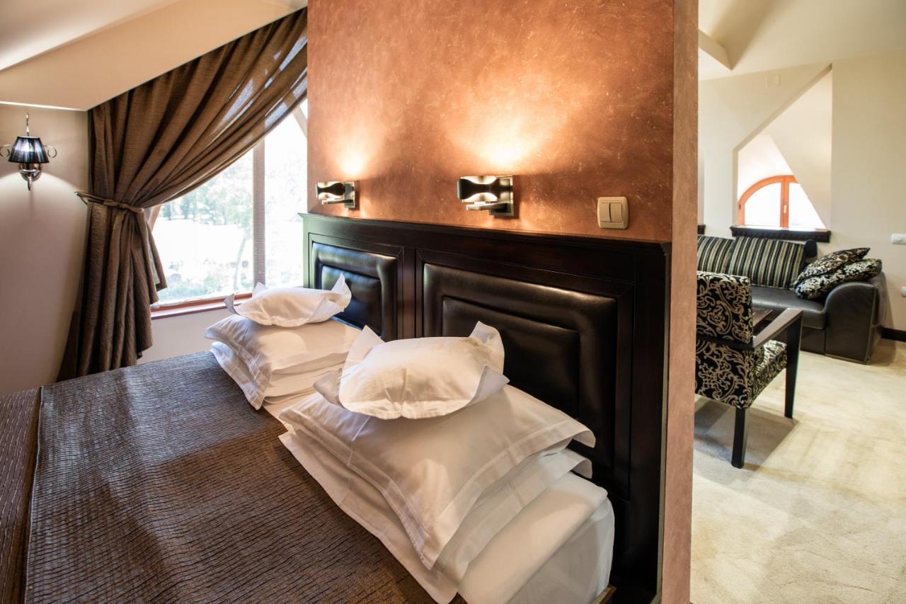 Hotel Vila Lago Palić Buitenkant foto