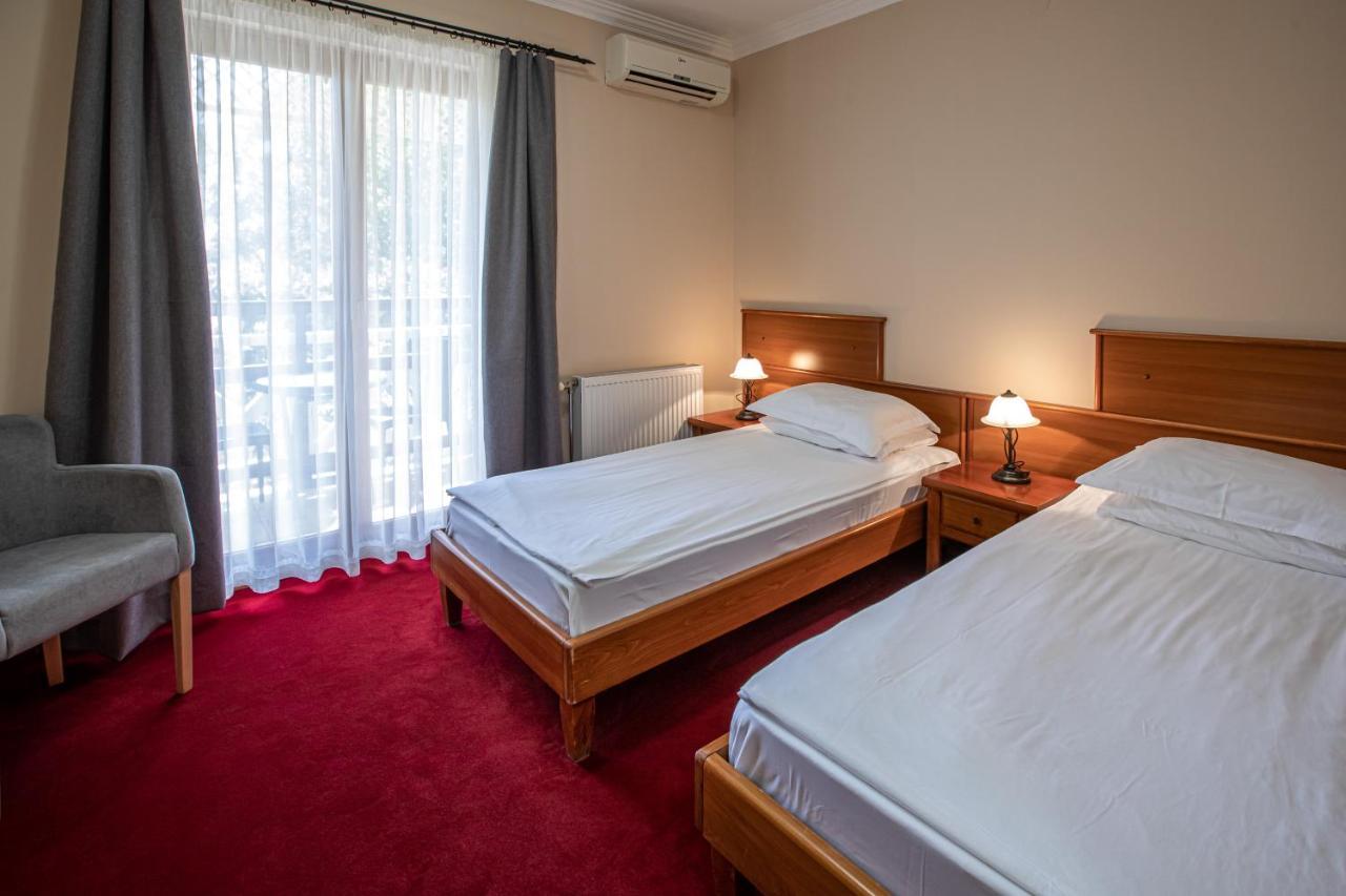 Hotel Vila Lago Palić Buitenkant foto