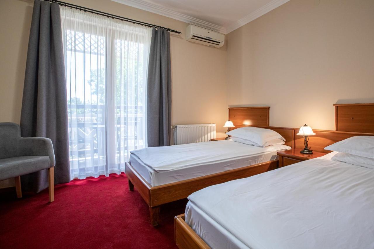 Hotel Vila Lago Palić Buitenkant foto