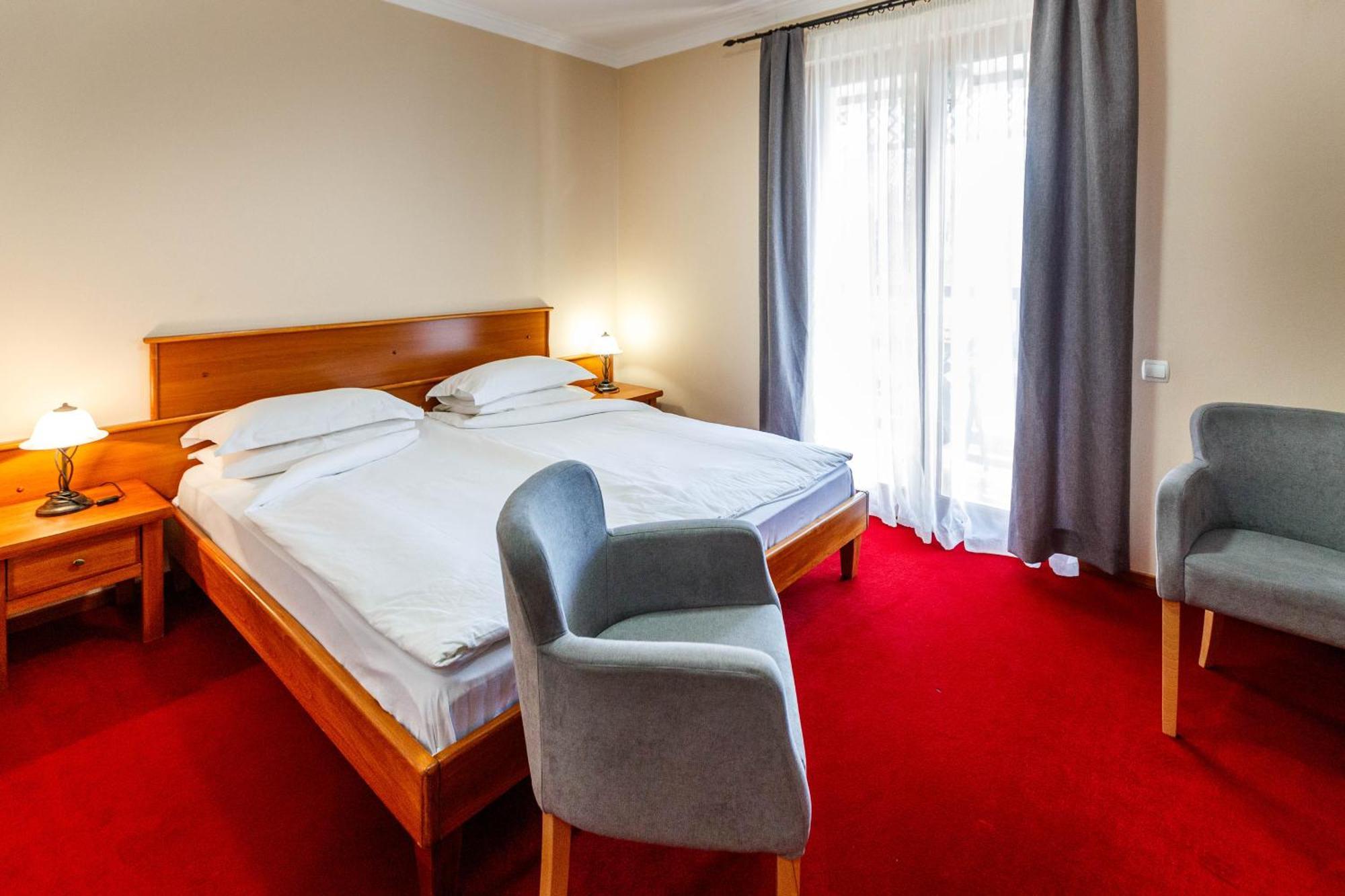 Hotel Vila Lago Palić Buitenkant foto