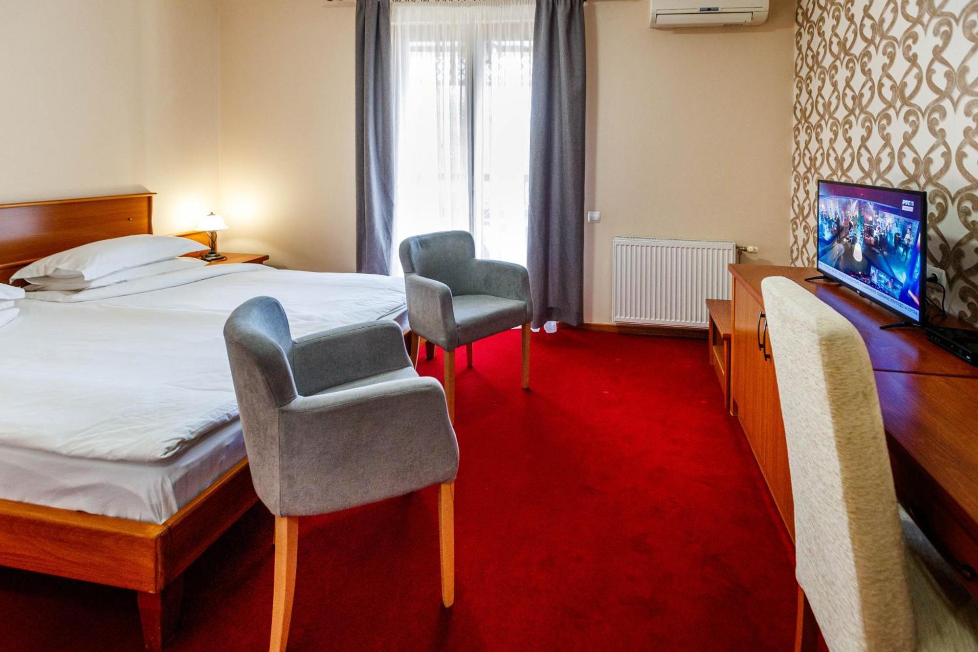 Hotel Vila Lago Palić Buitenkant foto